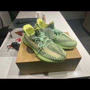 Yeezy 350 yeezreel